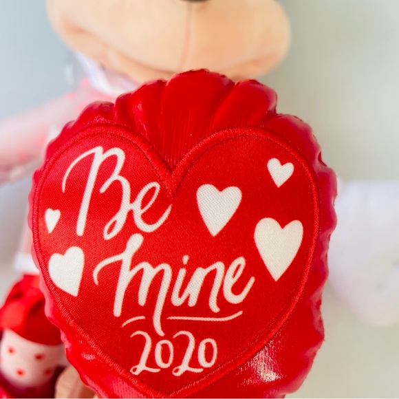 Minnie Mouse 2020 Valentine’s Day Plush - Picture 4 of 5